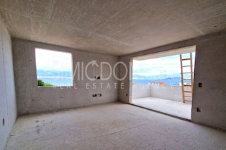 Penthouse stanovanje le nekaj korakov od plaže, Čiovo