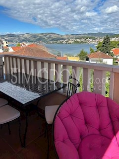 Opremljeno stanovanje 150 m od plaže, Čiovo