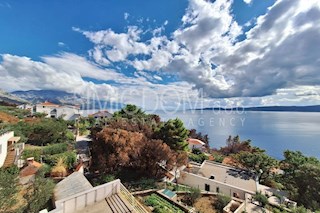 Apartma s pogledom na morje, Marušići