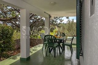 Hiša z razgledom na morje, Vinišće