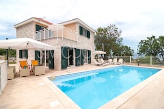 Očarljiva vila z bazenom, Brač