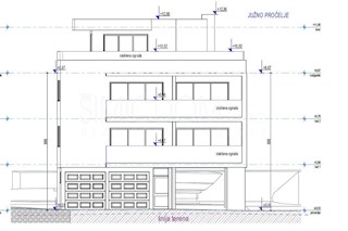 Penthouse stanovanje z garažo v bližini plaže, Kaštela