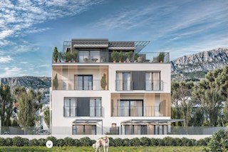 Novo stanovanje vrhunske kakovosti z vrtom v bližini plaže, Kaštela