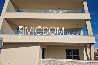 Penthouse stanovanje s pogledom na morje, naprodaj, Vodice