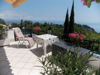 OPATIJA - VEPRINAC, dvojček z pogledom na morje