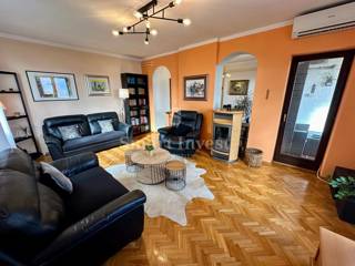 OPATIJA, 3-sobno stanovanje z balkonom in pogledom na morje