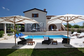 Hiša Vodnjan, 200m2