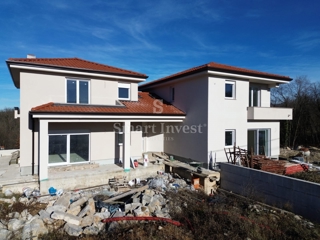 Hiša Mučići, Matulji, 230m2