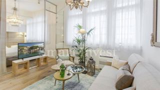OPATIJA, Five apartments in the very center, 150 m to the sea