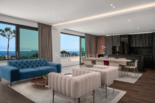 OPATIJA, luksuzni penthouse s strešnim bazenom in odprtim pogledom na morje (S3)