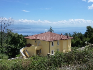 OPATIJA - VEPRINAC, nedokončana hiša s panoramskim pogledom na morje