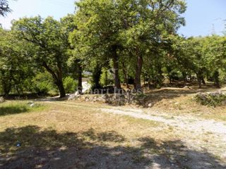 LOVRAN, Zazidljivo parcelo 2.700 m2 s pogledom na morje
