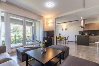 OPATIJA - POBRI, 4-sobno stanovanje s pogledom na morje