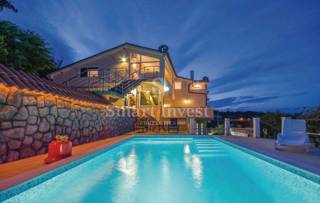 OPATIJA, luksuzna vila z apartmaji, bazenom in pogledom na morje