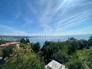 OPATIJA, dvoetažno stanovanje ob morju, prodamo