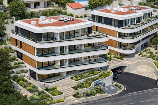 OPATIJA - CENTER, luksuzno garsonjero s pogledom na morje