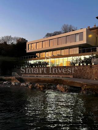 OPATIJA RIVIERA, Luxury villa, first line to the sea!