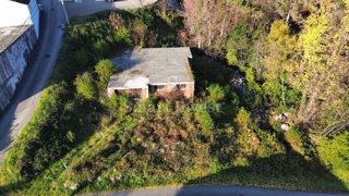 OPATIJA - POBRI, nedokončana hiša na parceli velikosti 1199 m2