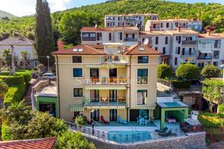OPATIJA, Exclusive villa on an attractive location with sea view