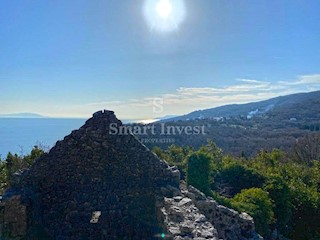 OPATIJA RIVIERA, Land of 3.282 m2 with 7 ruin stone houses and panoramic sea view