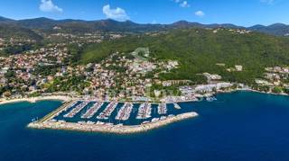 OPATIJA - IČIĆI, gradbeno zemljišče s pogledom na morje