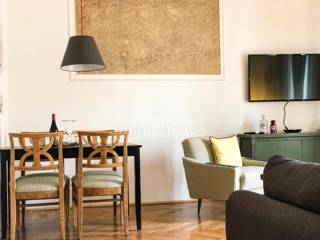 OPATIJA - CENTER, dva prenovljena apartmaja v zgodovinski vili, 50 m do morja