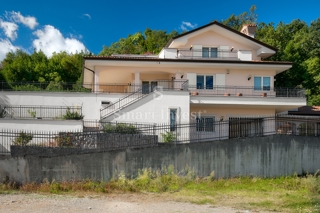 IČIĆI, čudovita hiša na odlični lokaciji, IZKLJUČNO V NAŠI AGENCIJI!