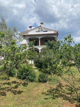 Hiša Rovinjsko Selo, Rovinj, 460m2