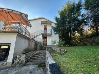 OPATIJA - IKA, hiša s pogledom na morje in vrtom