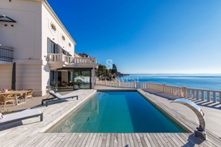 RIJEKA, EKSKLUZIVNA VILLA OB MORJU Z BAZENOM