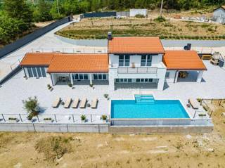 ISTRA - DRAGUĆ, Luksuzna samotna sredozemska posest, 20.000 m2!