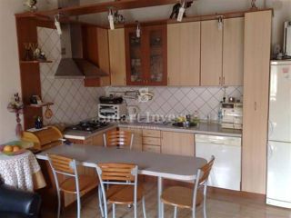 OPATIJA - CENTER, 4-bedrooms apartment with parking, near the sea