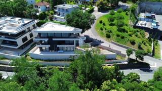LOVRAN, Luxury 4-bedrooms villa with pool and garage, near the sea!