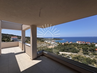 Apartmaji ob morju v bližini Primoštena, Hrvaška