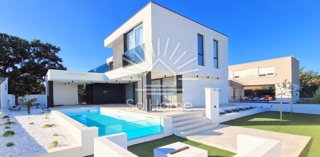 Razkošna vila z bazenom in razgledom - Kožino, Zadar