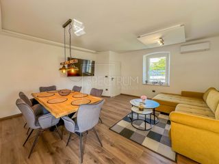 Novigrad, stanovanje v pritličju z vrtom