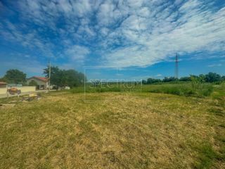 Okolica Poreča, zemljišče primerno za gradnjo hiše