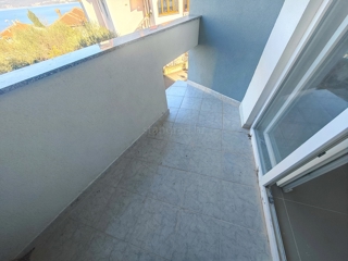 Šilo, prodaja, apartma v prvem nadstropju, le 150 m od morja!