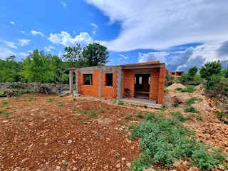 Zaliv Soline, hiša z dvema apartmajema in pogledom na morje, prodaja!