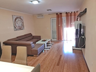 Crikvenica, prostorno stanovanje z razgledom in garažo!