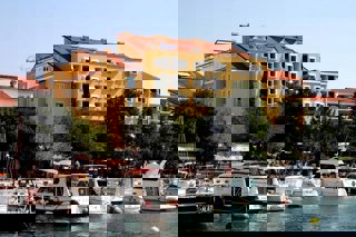 Hotel ob morju