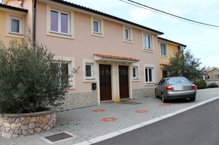 Hiža z vrtom