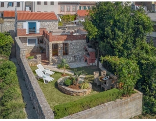 Crikvenica, prečudovita kamnita hiša s pogledom na morje!