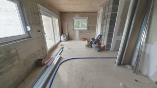 Krk, apartma v 2. nadstropju novogradnje na dobri lokaciji!