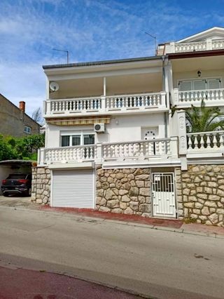 Crikvenica, hiša v centru na ekskluzivni lokaciji, PRODAM!