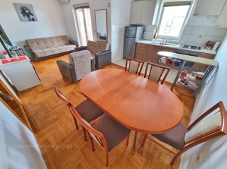 Malinska, opremljen apartma v 2. nadstropju s pogledom na morje!