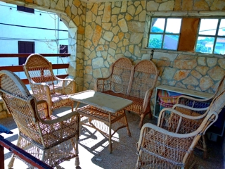 Baška, okolica, 2 kamniti hiši v nizu, PRODAMO!