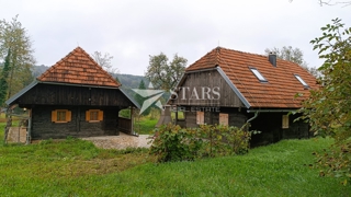 Josipdol - Two wooden houses with 4 apartments on a large plot of land