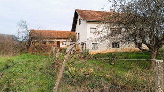 Hiša Kolarić, Vojnić, 88m2
