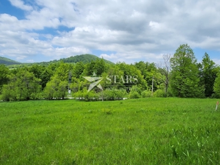 Gorski kotar, Stari Laz – Gradbena parcela s projektom 695 m2